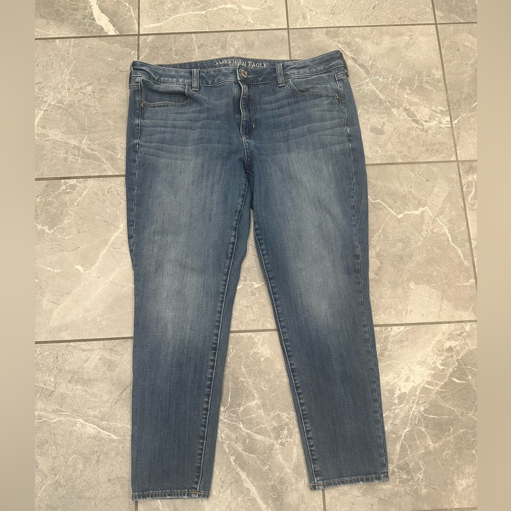 EUC like new American Eagle 16 short jeggings